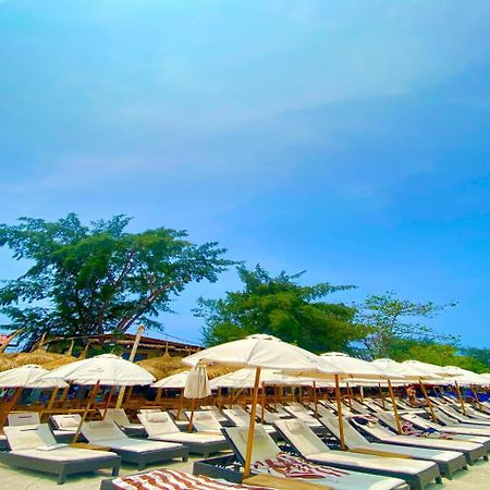Blu D'Amare Hotel กีลีตราวางัน ภายนอก รูปภาพ